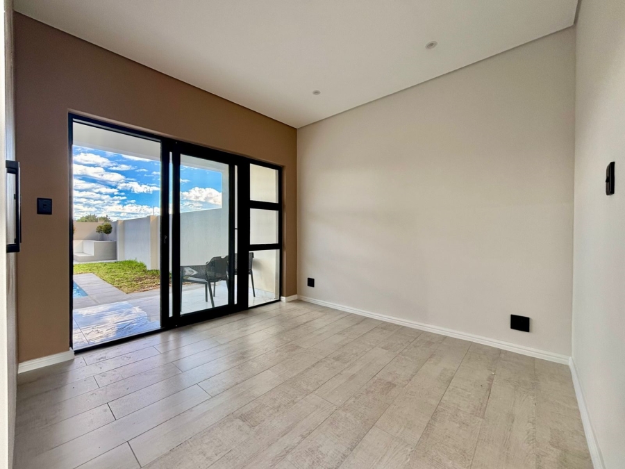 4 Bedroom Property for Sale in Sandown Western Cape